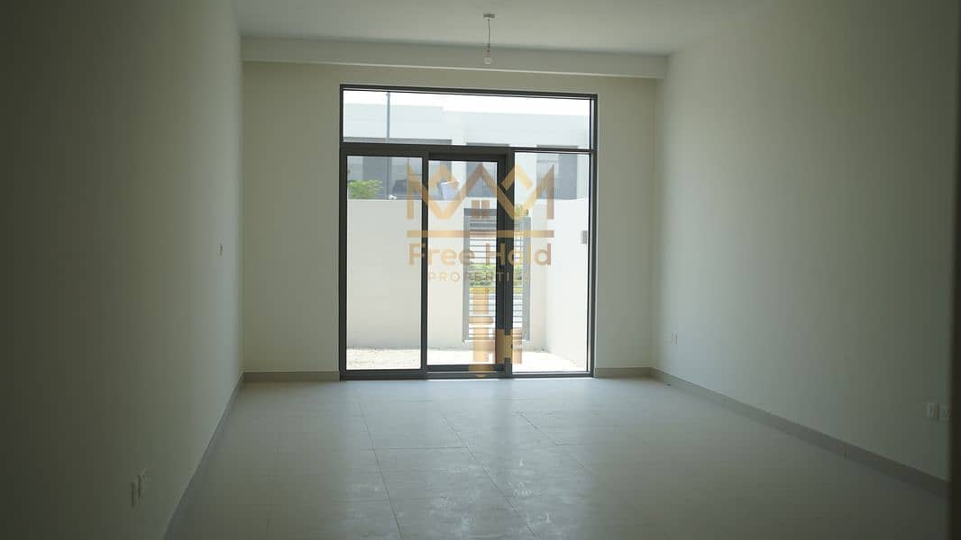 9 Room 1 (1). jpg