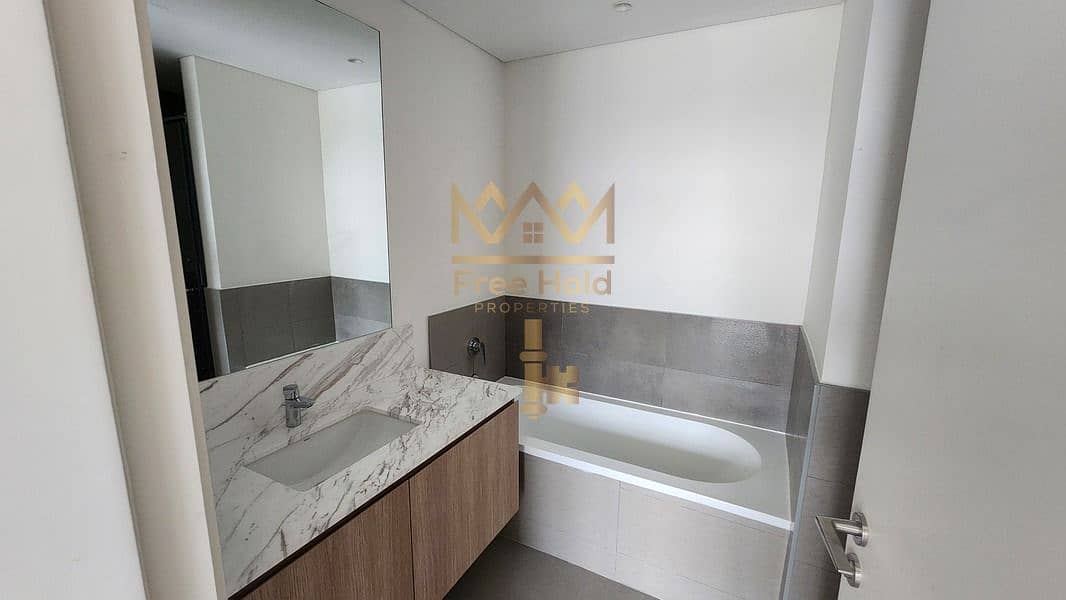 11 Bath 4 (1). jpg