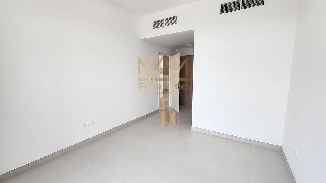 12 Room 2 door (1). jpg