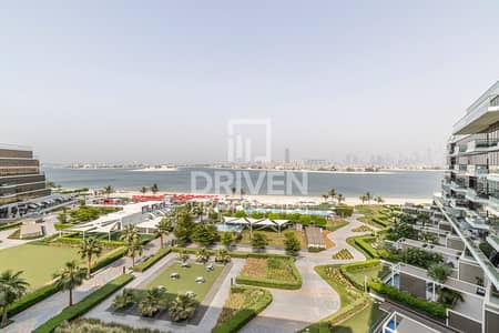 3 habitaciones Apartamento para en Venta en Palm Jumeirah, Dubai - Apartamento en Palm Jumeirah，The Crescent，Th8, 3 dormitorios, 7100000 AED - 11326175