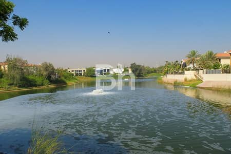 5 Bedroom Villa for Sale in Jumeirah Islands, Dubai - Masterview | Elevated Lake View | Plot 14,000