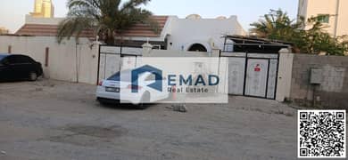 فیلا في الراشدية 8 غرف 1700000 درهم - 12193080