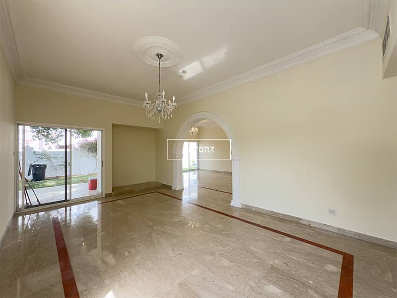 位于阿尔萨法住宅区，阿尔萨法2区 5 卧室的别墅 395000 AED - 12193857