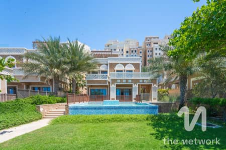4 Bedroom Villa for Rent in Palm Jumeirah, Dubai - Vacant | Stunning Sea View | Spacious | View Today