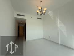 شقة في بناية تريو،البرشاء 1،البرشاء 1 غرفة 90000 درهم - 12195619