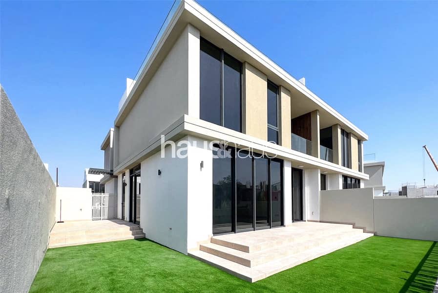 Golf Course Community | Vacant | View Now