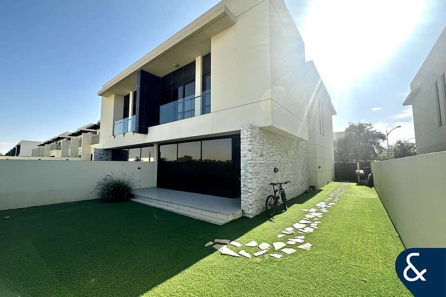 Exclusive | Large 3 Bedroom| Unfurnished