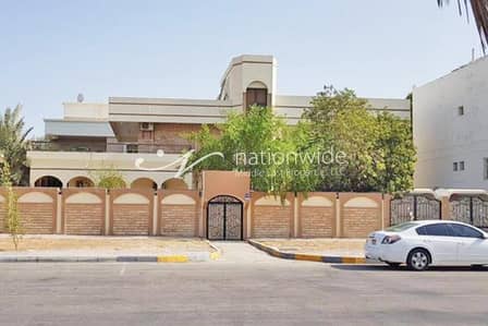 The Perfect Package Of Space with Roof Terrace The Perfect Package Of Space with Roof Terrace