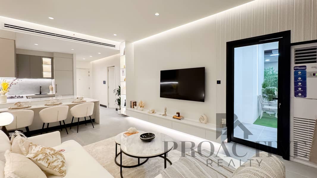 10 Copy of living room. jpg