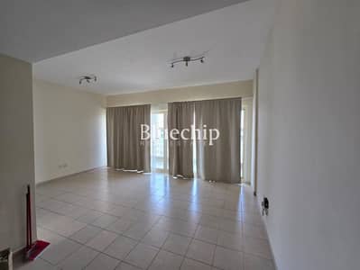 2 Bedroom Apartment for Rent in The Greens, Dubai - Upgraded Unit I Plus Study I Ready to Move