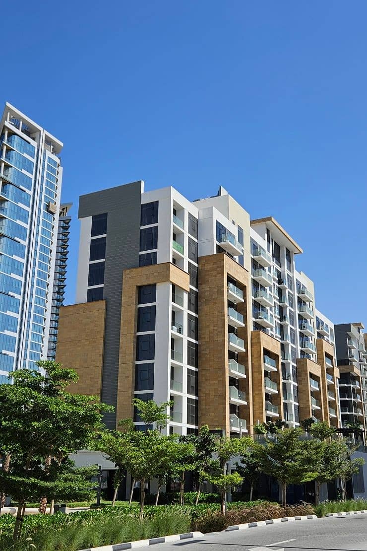 2 azizi-riviera-37_IXtdH_xl. jpg