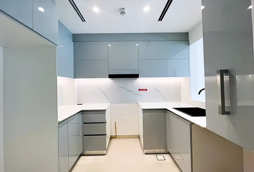 5 Modern_Finishing___Open_Creek_View___Mid_Floor-3. jpg