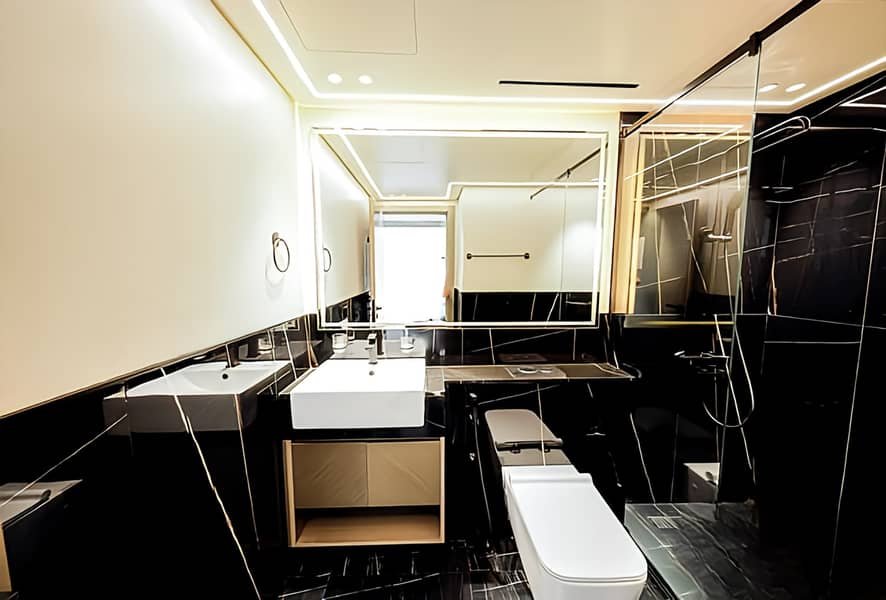 12 Modern_Finishing___Open_Creek_View___Mid_Floor-14. jpg