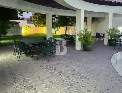 4 Bedroom Villa Compound for Rent in Jumeirah, Dubai - Villa in a compound| Family or Republic office use