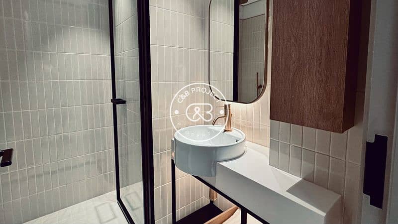 8 IMG_9909 (Copy). png