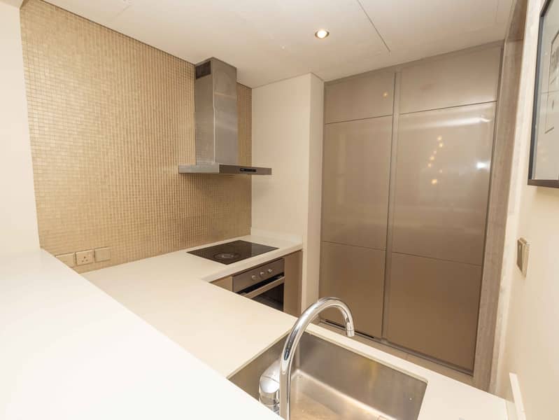 7 Fully_Furnished___High_Floor___Luxury_1BR-15. jpg