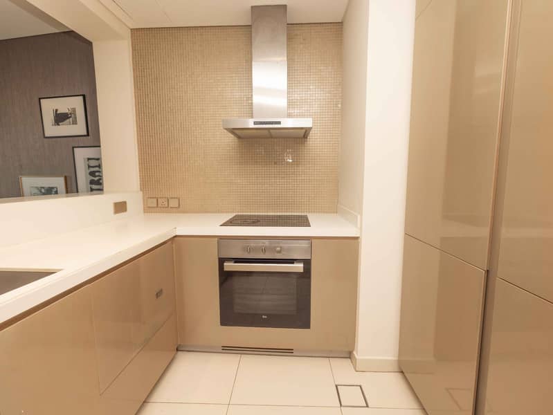8 Fully_Furnished___High_Floor___Luxury_1BR-9. jpg