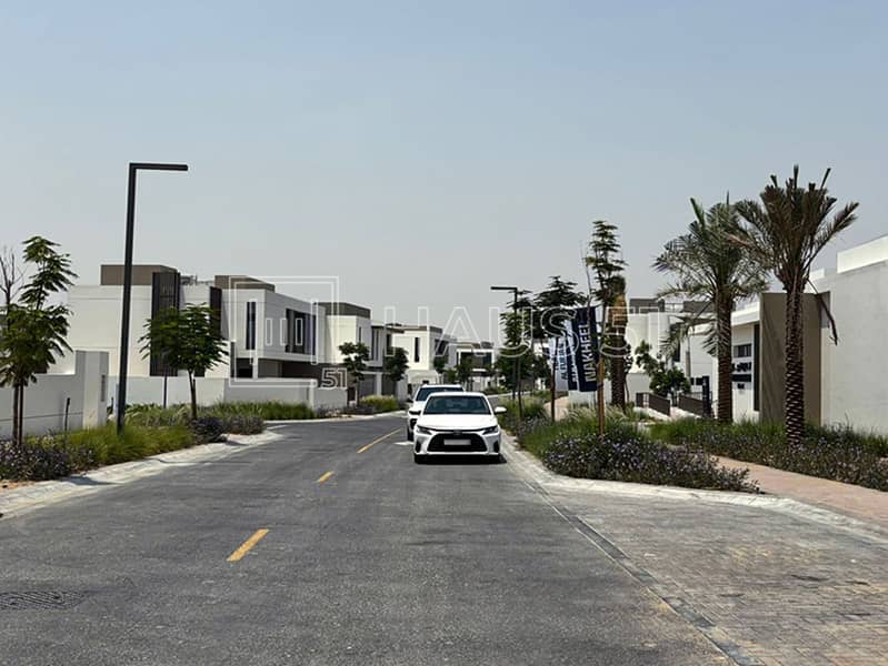 17 Tilal AL Furjan 224-13. jpg