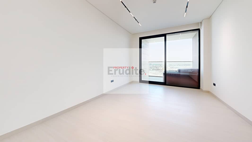 12 Binghatti-Trillionaire-02-Entrance. jpg