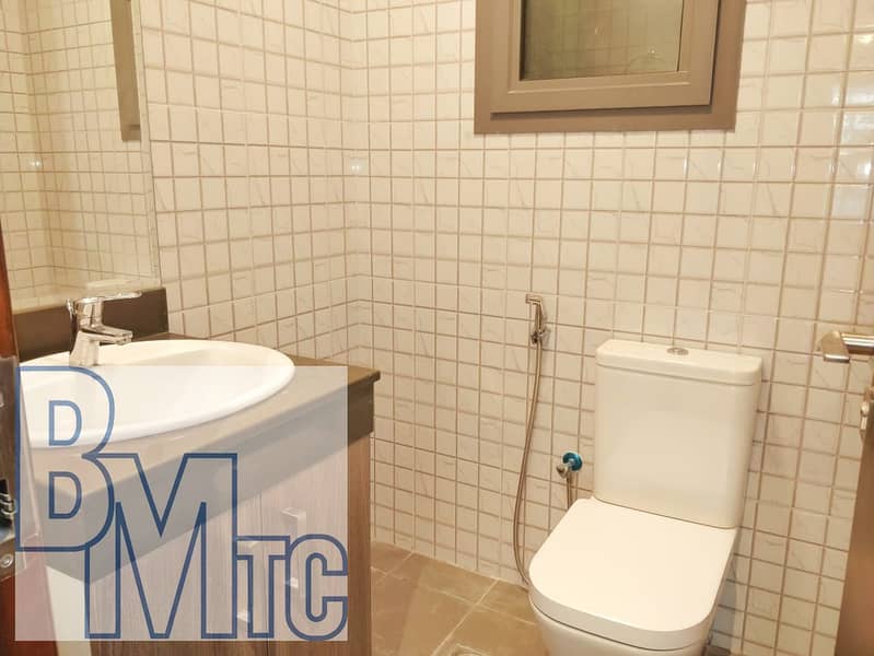 34 Guest Washroom