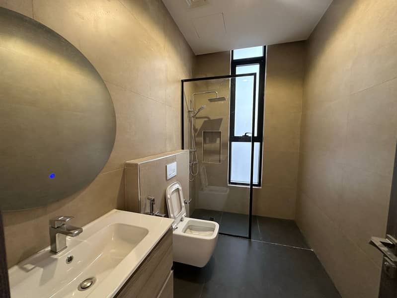 16 Brand_New___Private_Pool___Private_Garden_-11. jpg