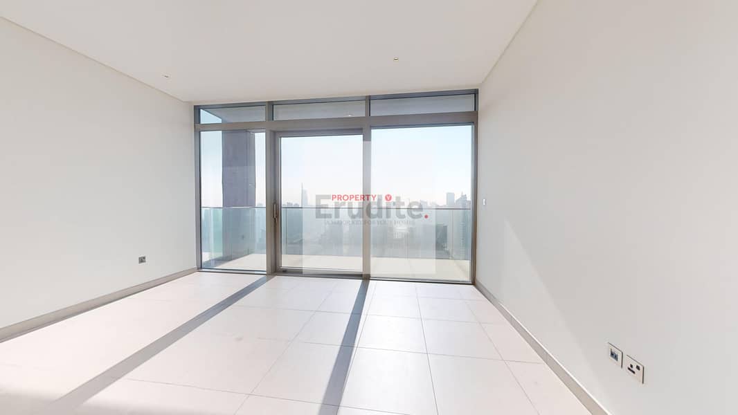 11 MG1-penthouse-Full-Marina-View-02-11212024_144931. jpg