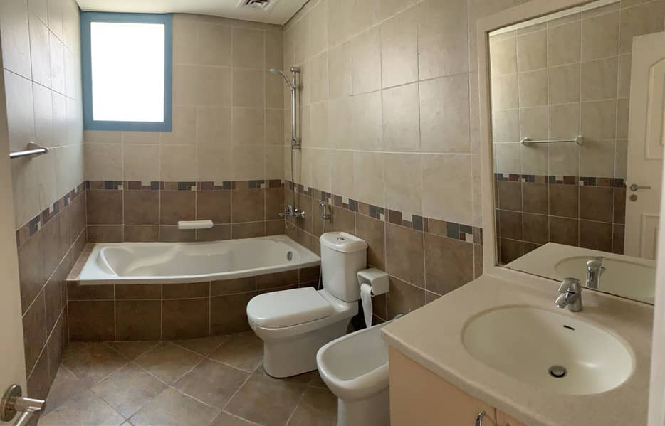 15 bathtub. jpeg