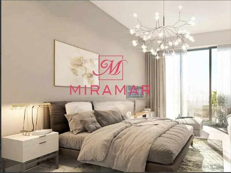 4 18ae6dd5-a3af-4902-a1fc-7733a68e2618. png