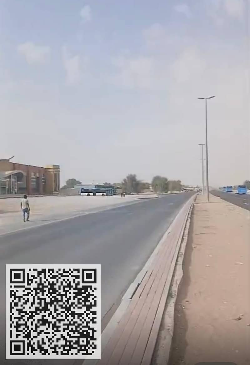 4 a64fe4b2-42e6-446a-bd3e-be8f9b44307b. jpg