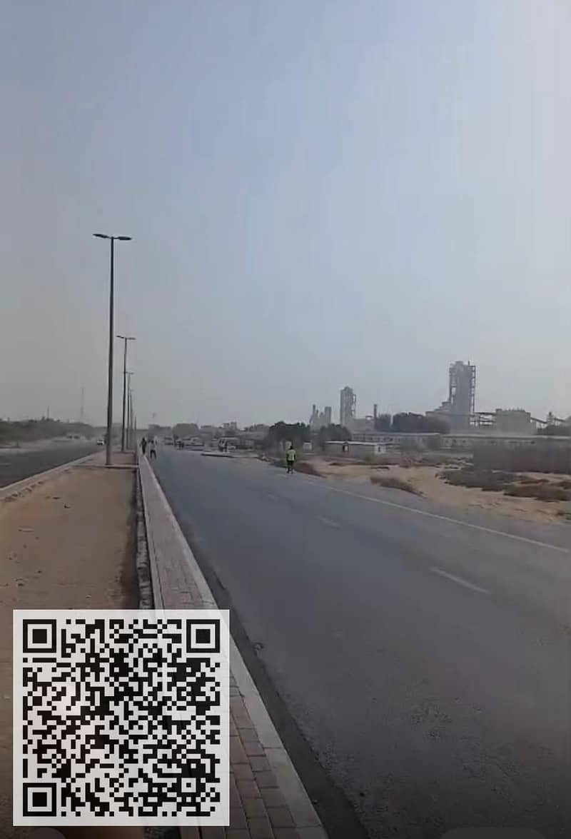 9 fe43ef07-3cef-4075-b4ad-ef89d6c6ea30. jpg