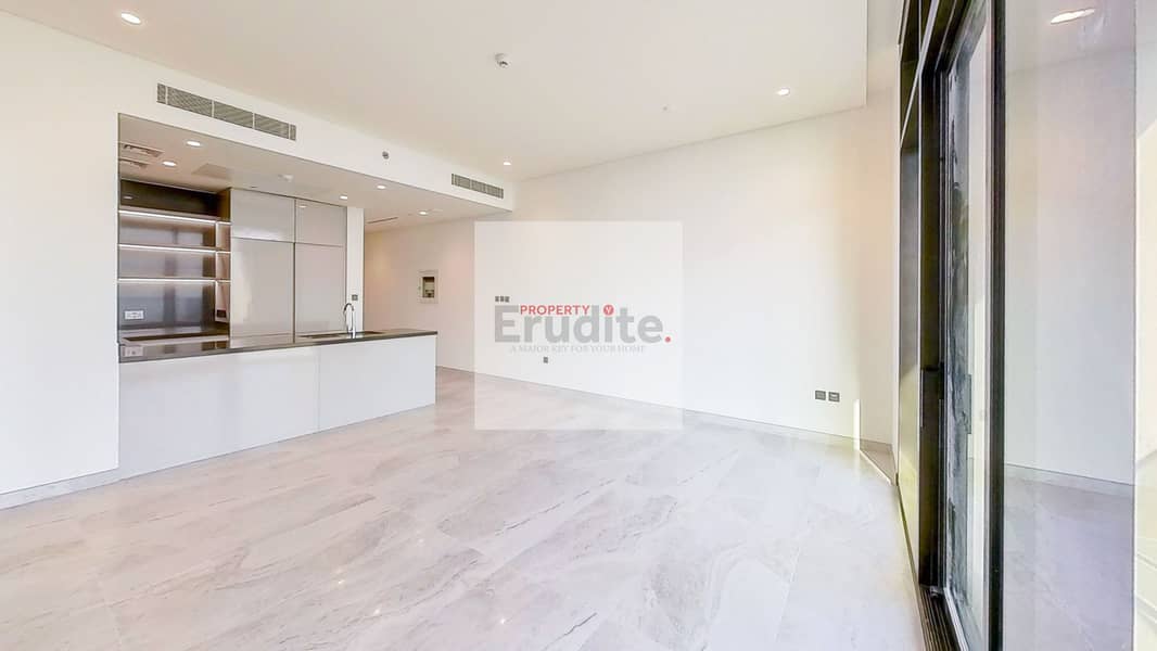 9 Peninsula-5-710-Living-Room. jpg
