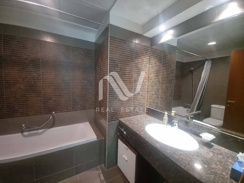 15 Beach Tower B 4BR, Al Reem Island - 173686473947_0010_remove 12. jpg