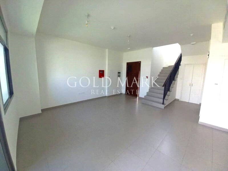 Motivated Seller I Prime Location I Single Row