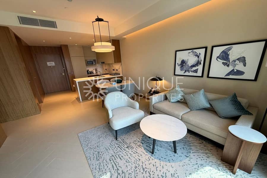 Live The Luxury I Prime Location I Water View