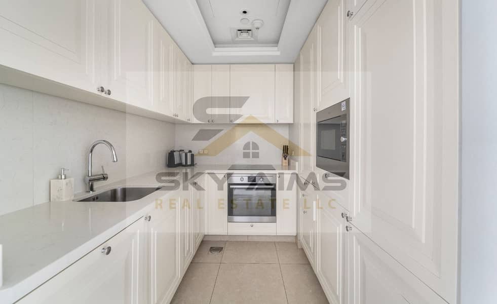 10 KITCHEN. jpeg