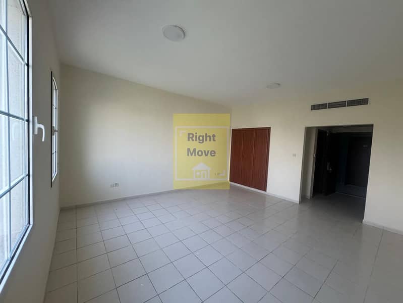 17 e2056fbf-4bd0-48de-a543-40486d908540. jpg