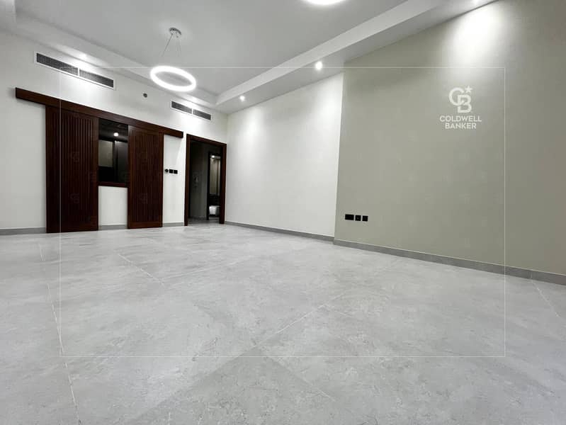Huge Terrace | Largest Layout | Equipped Kitchen