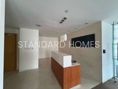 مکتب  للايجار في أبراج بحيرات الجميرا، دبي - IMG-20250313-WA0034. jpg