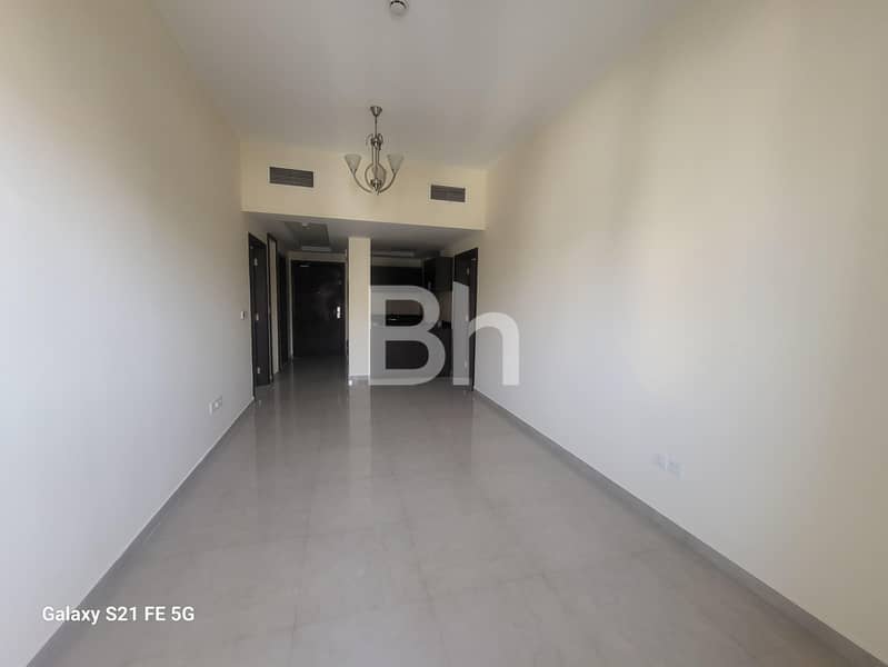 Vacant | Spacious | Community View Vacant | Spacious | Community View