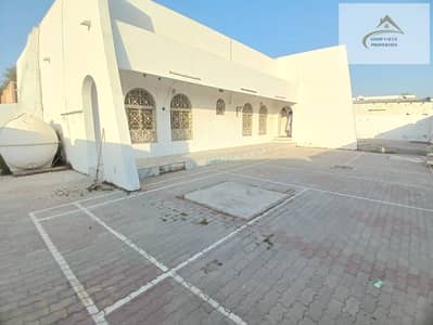 فیلا 4 غرف نوم للايجار في الجزات، الشارقة - 20250602_180224. jpg