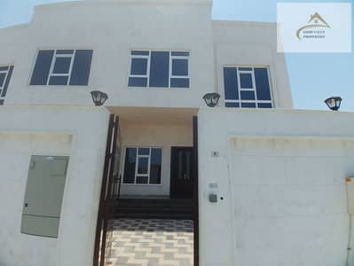 فیلا 4 غرف نوم للايجار في ضاحية الخالدية، الشارقة - 20250603_115038. jpg