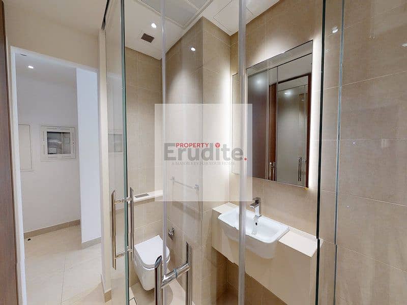 5 MG1-StudioPartial-MarinaSea535sqft04-09032020_160538. jpg