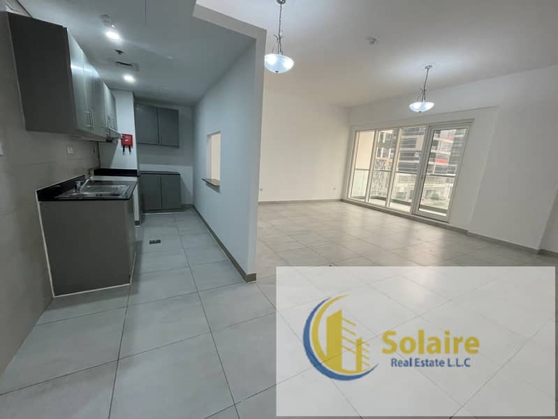 4 211- kitchen area. jpg