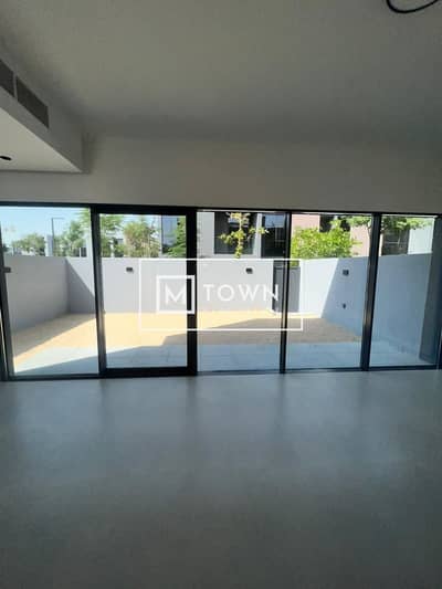 2 Bedroom Townhouse for Sale in Tilal City, Sharjah - IMG-20241209-WA0018. jpg