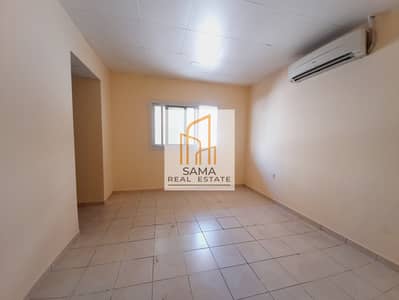 استوديو  للايجار في تجارية مويلح، الشارقة - 20220811_111256. jpg
