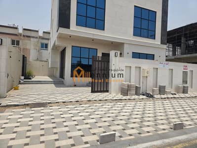 فیلا 5 غرف نوم للبيع في حوشي، الشارقة - IMG-20250711-WA0002. jpg
