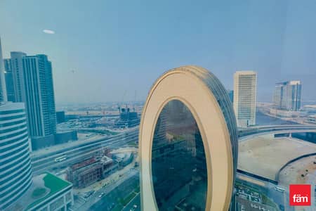 Office for Rent in Business Bay, Dubai - Spacious | Furnished | Prime Location