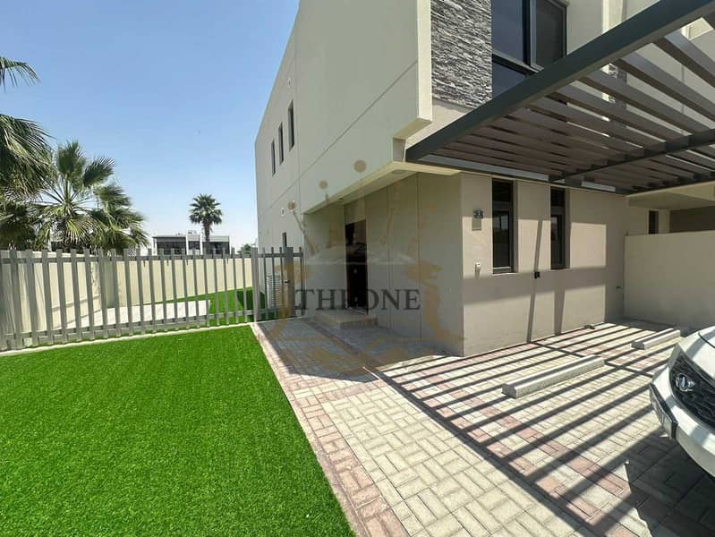 3 BED+MAID'S- CORNER MOST UNIT- LOWEST PRICE