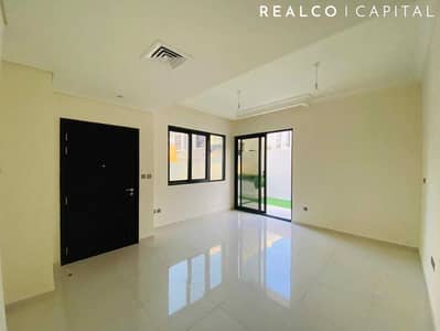 3 Bedroom Villa for Rent in DAMAC Hills 2 (Akoya by DAMAC), Dubai - 3 BEDROOMS/ WITH MAID / SINGLE ROW / VACANT