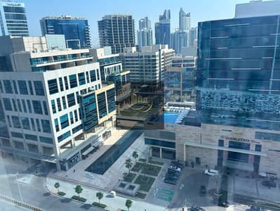 مکتب  للايجار في الخليج التجاري، دبي - WhatsApp Image 2025-07-12 at 5.05. 59 PM (5). jpeg